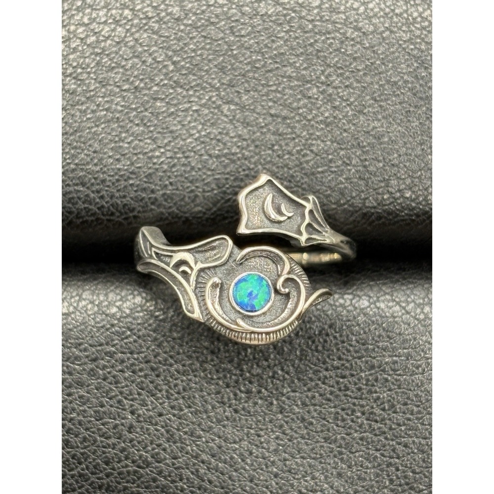 New Condition Sterling Silver Lab Blue Opal Bypass Ring Size 7 F9